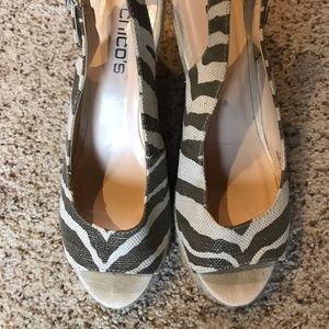Chico’s open toe sling back wedge size 9.
